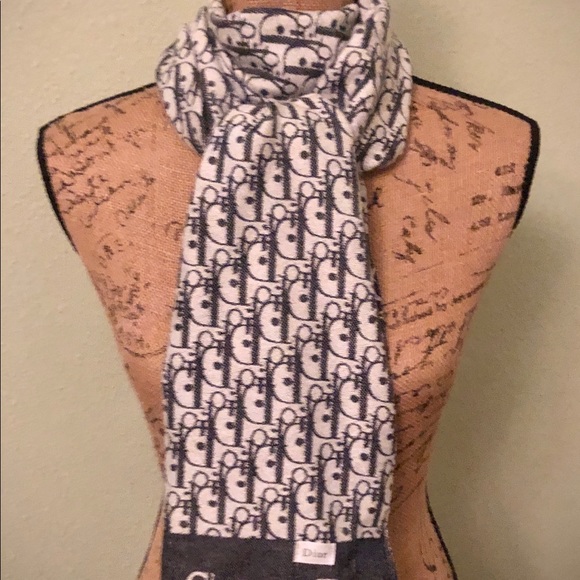 Christian Dior Oblique Bleu Marine scarf. Beautiful and so soft! Still has tags! - Picture 2 of 5